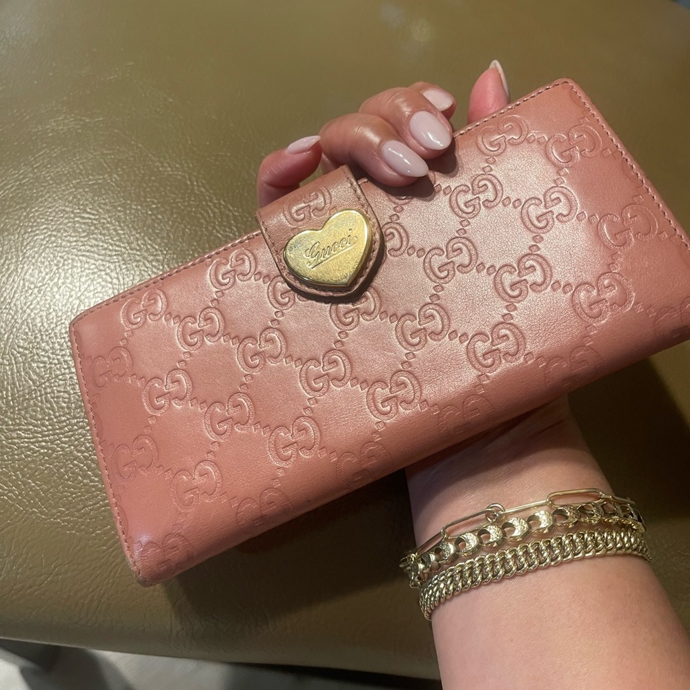 Gucci Blush Pink Embossed Wallet. In good condition.
